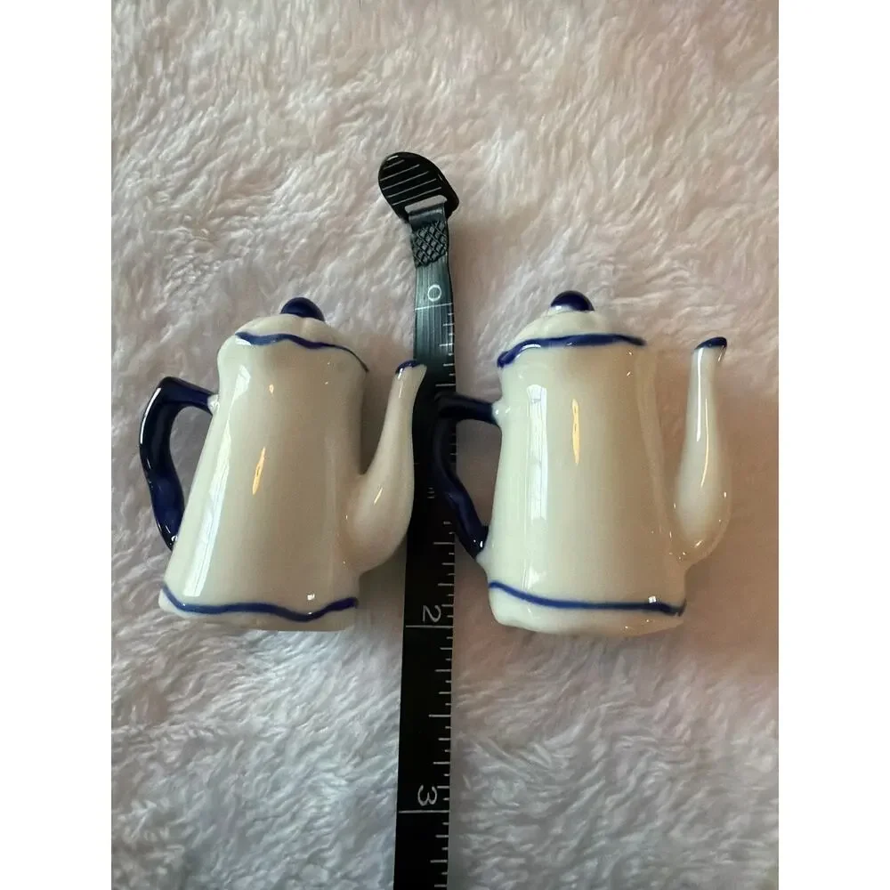 Miniature Ceramic Coffee Pot Salt & Pepper Shakers Blue White Japan Set of 2